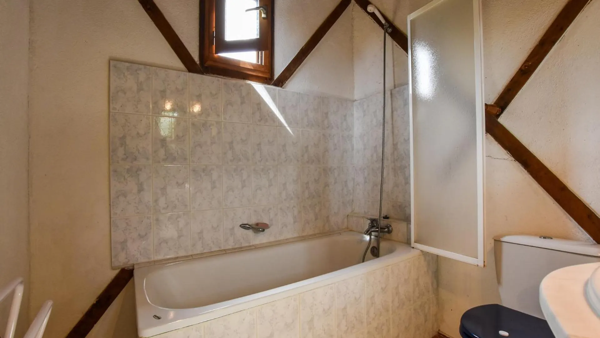 Holiday Home 1Km From The Gouffre De Padirac!, Cleaning Included